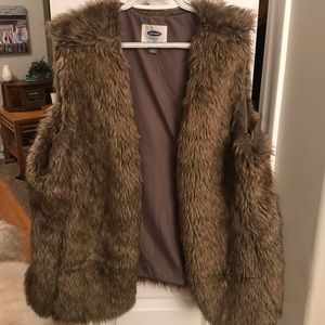 Faux fur vest from Oldnavy.